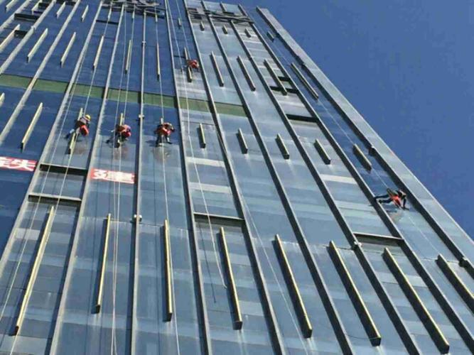 清河区广场高楼保洁